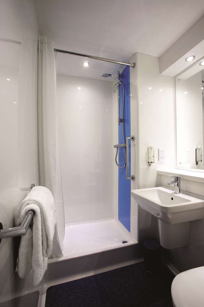 تْشورلي Travelodge Preston Chorley الغرفة الصورة